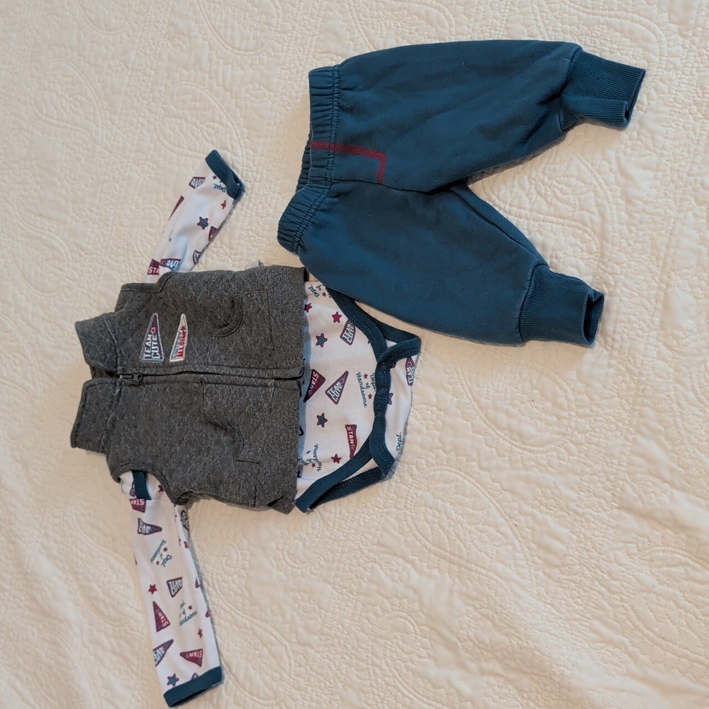 Gray Quilted Vest & Printed Bodysuit Matching Set - Kids